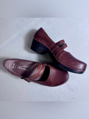 Dansko Brown Leather Mary Jane Clogs Heels Size 40 Comfort Shoes